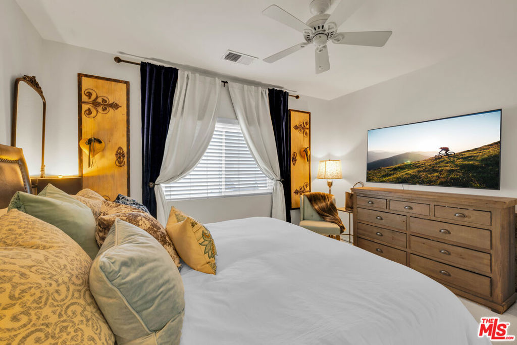 Residential for sale at 79275 Rose Dawn, La Quinta CA featuring 2 beds and 2 baths