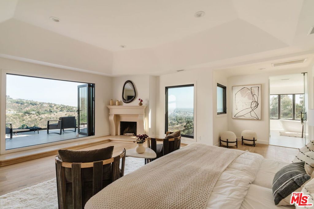 Residential for sale at 1648 Summitridge Drive, Beverly Hills CA featuring 5 beds and 6 baths