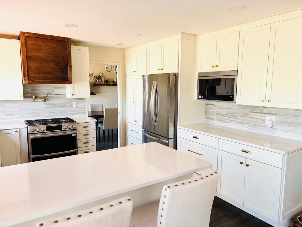 Residential for sale at 672 CHATEAU PLACE, Escondido CA featuring 4 beds and 3 baths