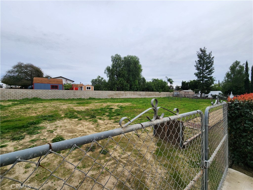 Residential Lease for rent at 11080 Pala, Jurupa Valley, Riverside County CA featuring 3 beds and 3 baths