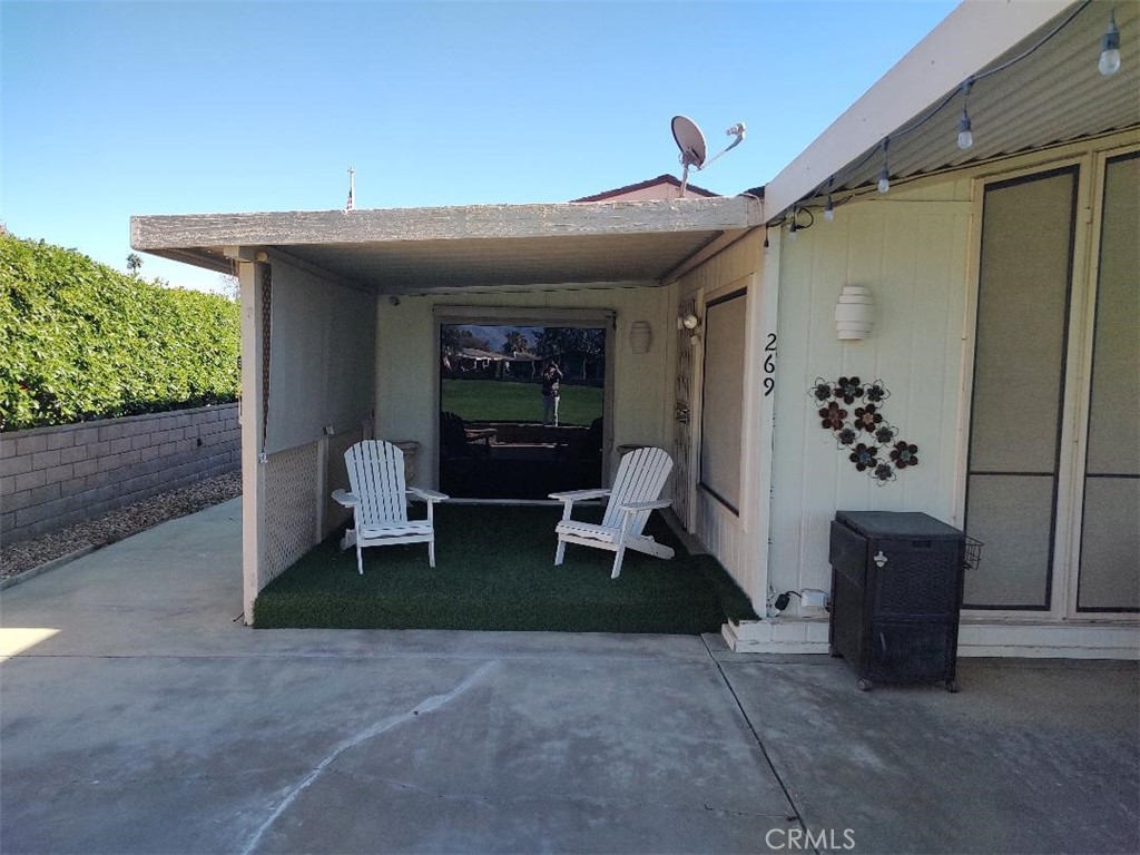 Manufactured In Park for sale at 73450 Country Club Drive 269, Palm Desert CA featuring 2 beds and 2 baths
