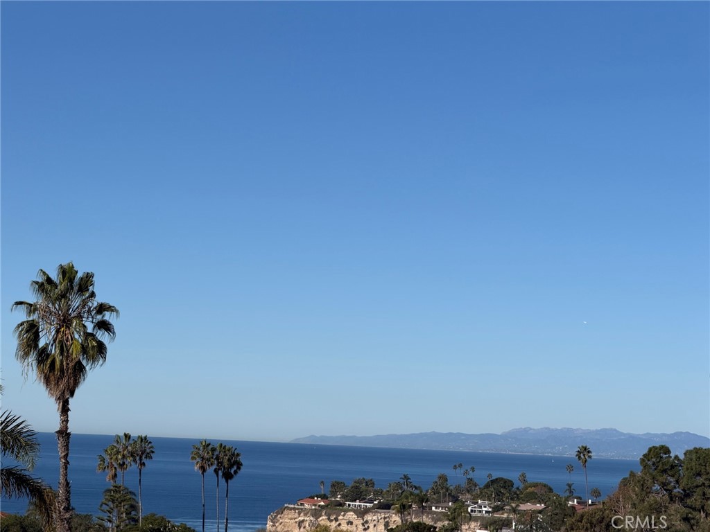 Residential for sale at 2816 Via Pacheco, Palos Verdes Estates CA featuring 5 beds and 6 baths