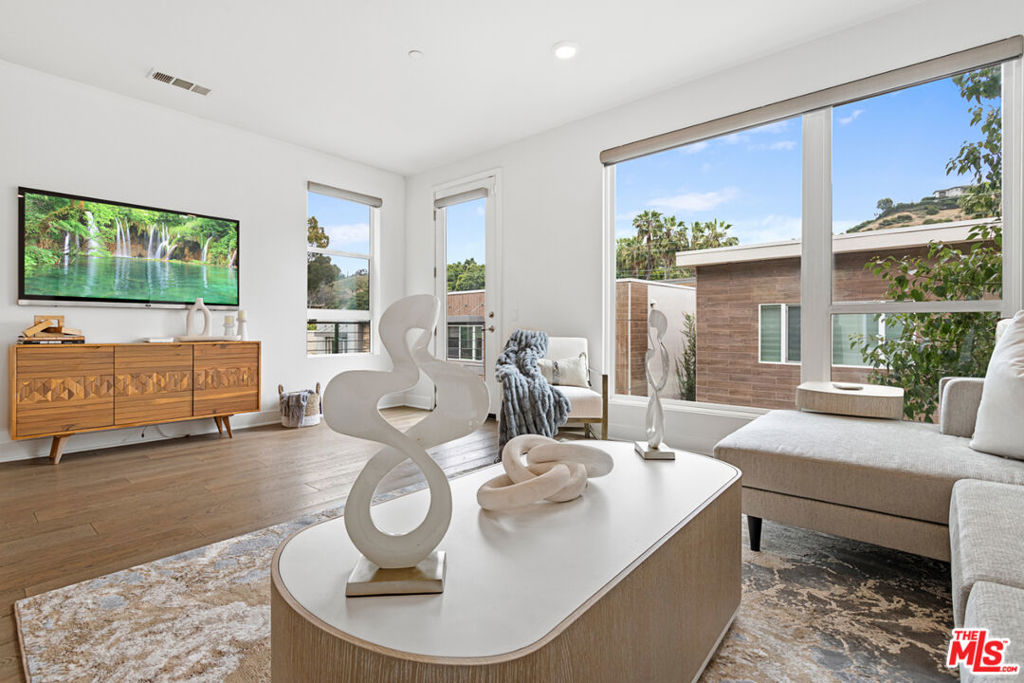 Residential for sale at 2775 Wright Lane, Los Angeles CA featuring 3 beds and 4 baths