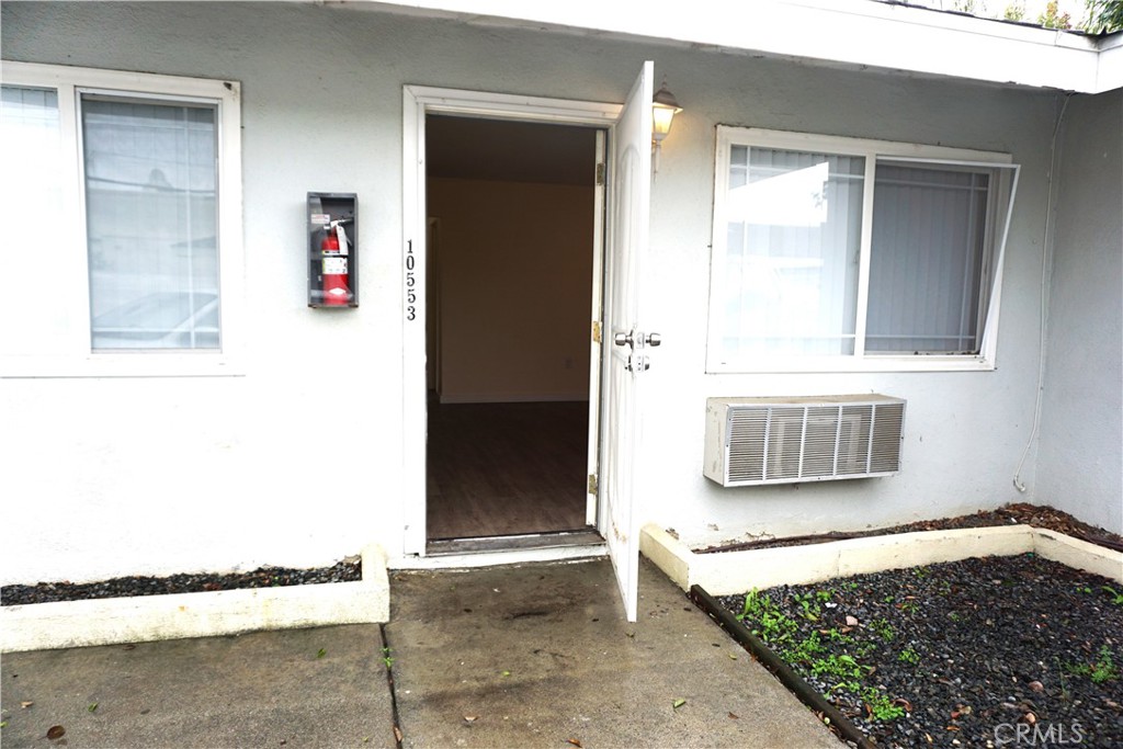 Residential Lease for rent at 10553 Poplar Street, Loma Linda CA featuring 2 beds and 1 bath