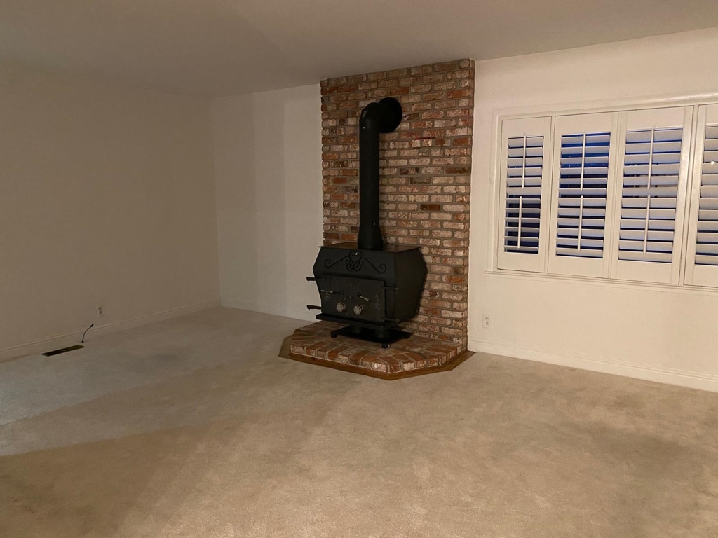 Residential Lease for rent at 164 Via Del Sol, Walnut Creek CA featuring 3 beds and 2 baths