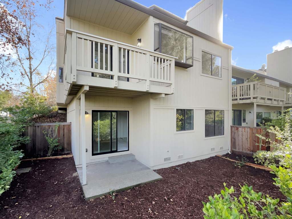 Residential for sale at 1861 Lamplight Ct, Walnut Creek CA featuring 3 beds and 3 baths