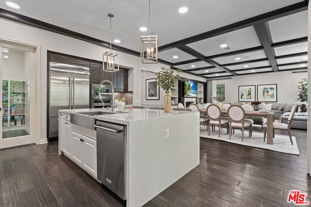 Residential for sale at 55 Suede, Irvine CA featuring 4 beds and 5 baths