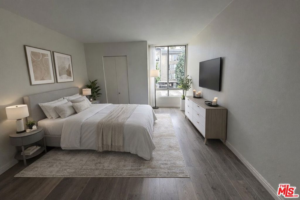 Residential for sale at 525 S Ardmore Avenue 206, Los Angeles CA featuring 1 bed and 1 bath