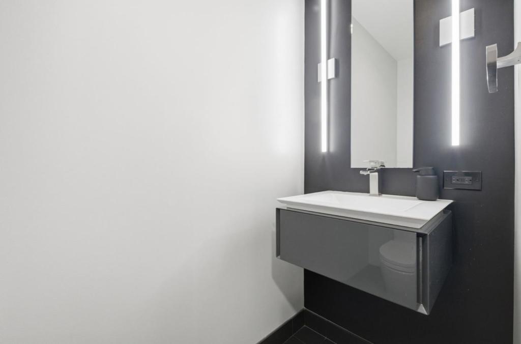 Residential for sale at 88 E San Fernando Street 308, San Jose CA featuring 3 beds and 3 baths