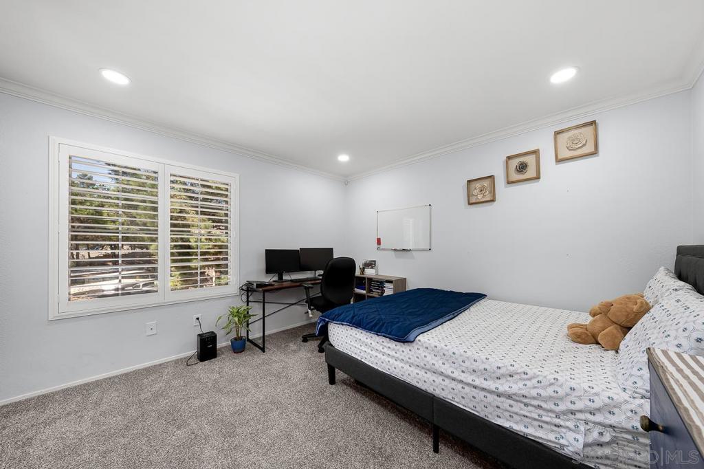 Residential for sale at 12015 Alta Carmel Ct 299, San Diego CA featuring 1 bed and 1 bath