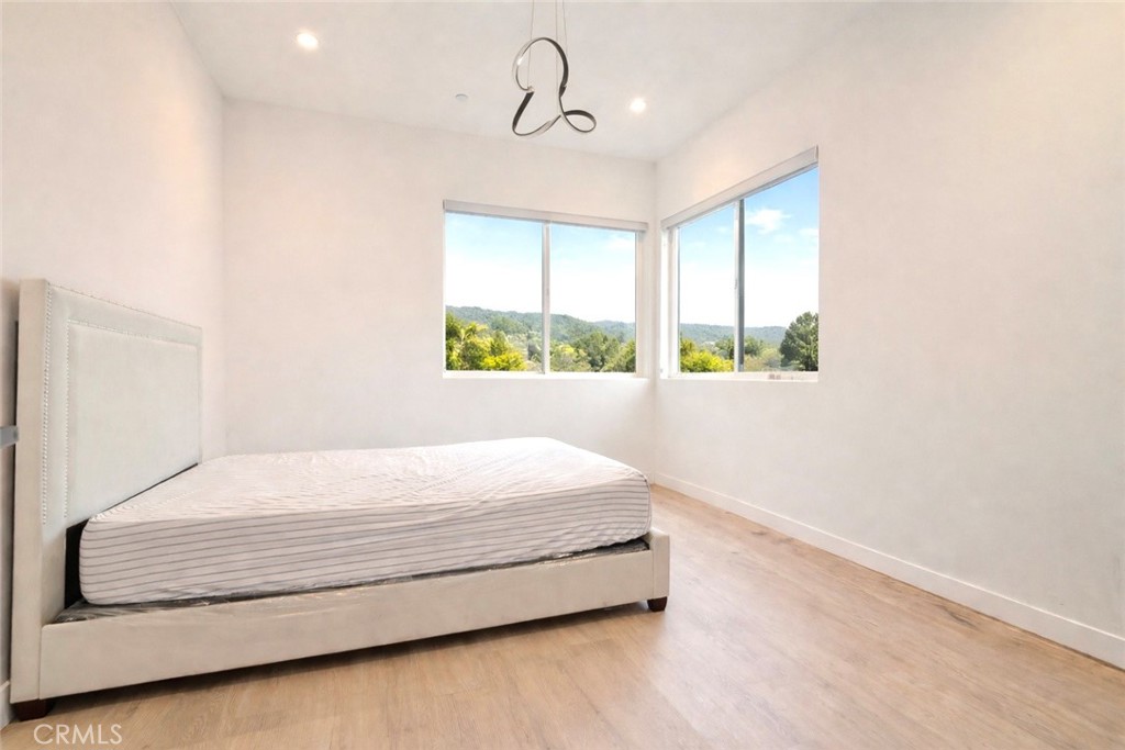 Residential for sale at 5350 Avenida De Michelle, Yorba Linda CA featuring 6 beds and 6 baths