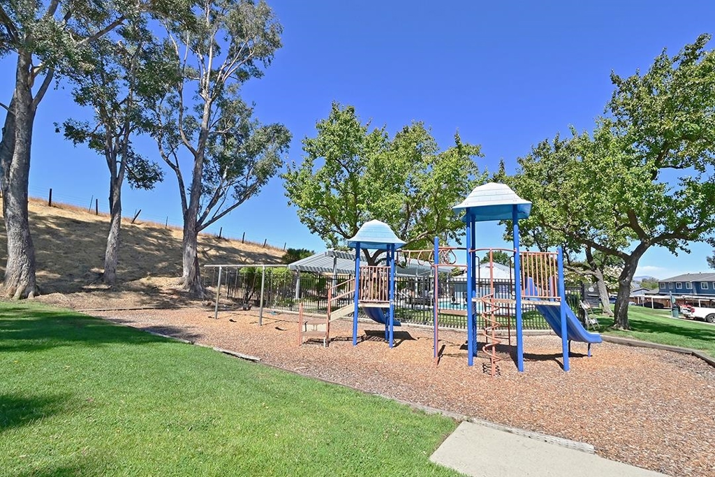 Residential for sale at 1031 Spring Valley CMN, Livermore CA featuring 3 beds and 1 bath