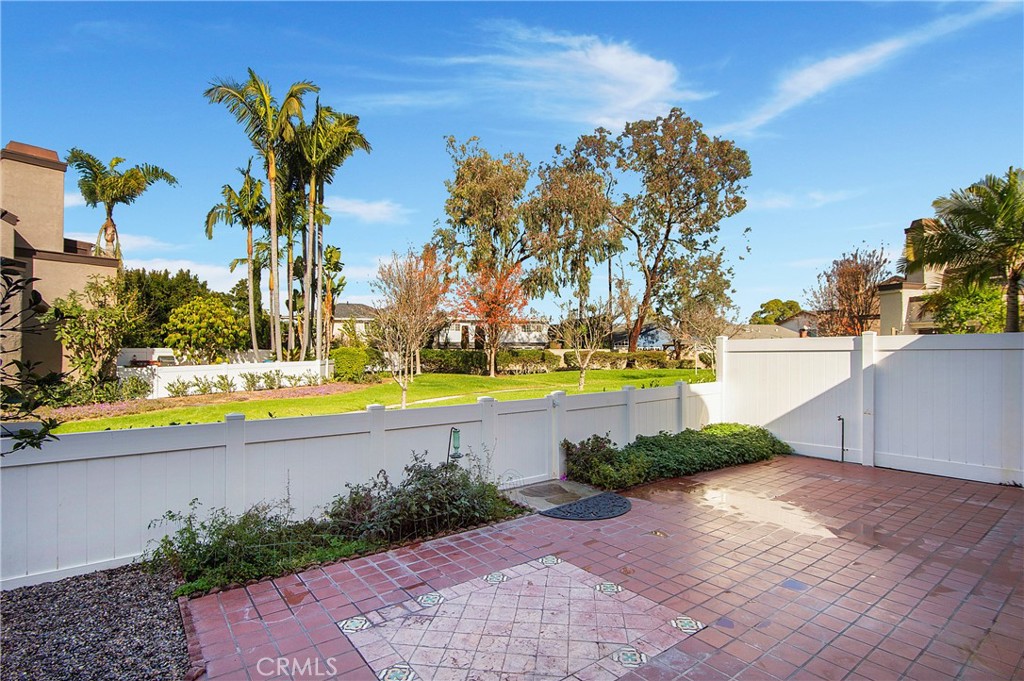 Residential Lease for rent at 916 Powell Court, Costa Mesa CA featuring 3 beds and 3 baths