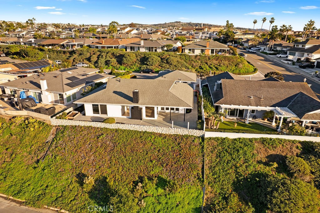 Residential Lease for rent at 203 Calle Tinaja, San Clemente CA featuring 3 beds and 2 baths