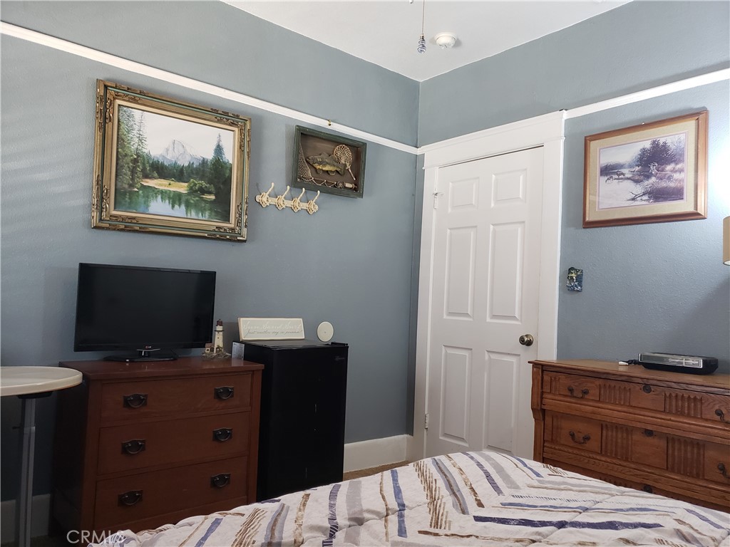 Residential Lease for rent at 220 W 1st, San Dimas CA featuring 3 beds and 1 bath