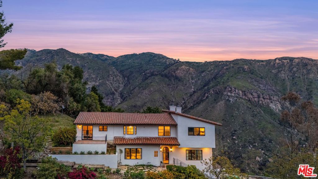 Residential Lease for rent at 2382 Live Oak Meadows Road, Malibu CA featuring 4 beds and 4 baths