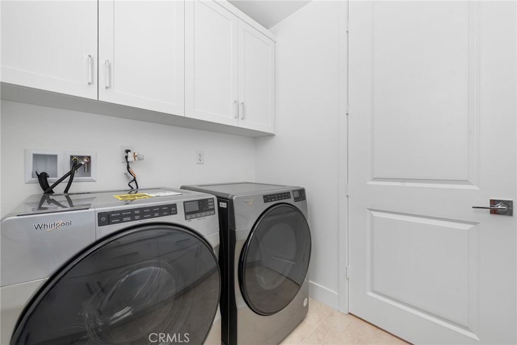 Residential Lease for rent at 408 Treble, Irvine CA featuring 4 beds and 5 baths