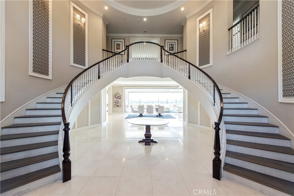 Residential Lease for rent at 106 Knob Creek, Irvine CA featuring 5 beds and 6 baths