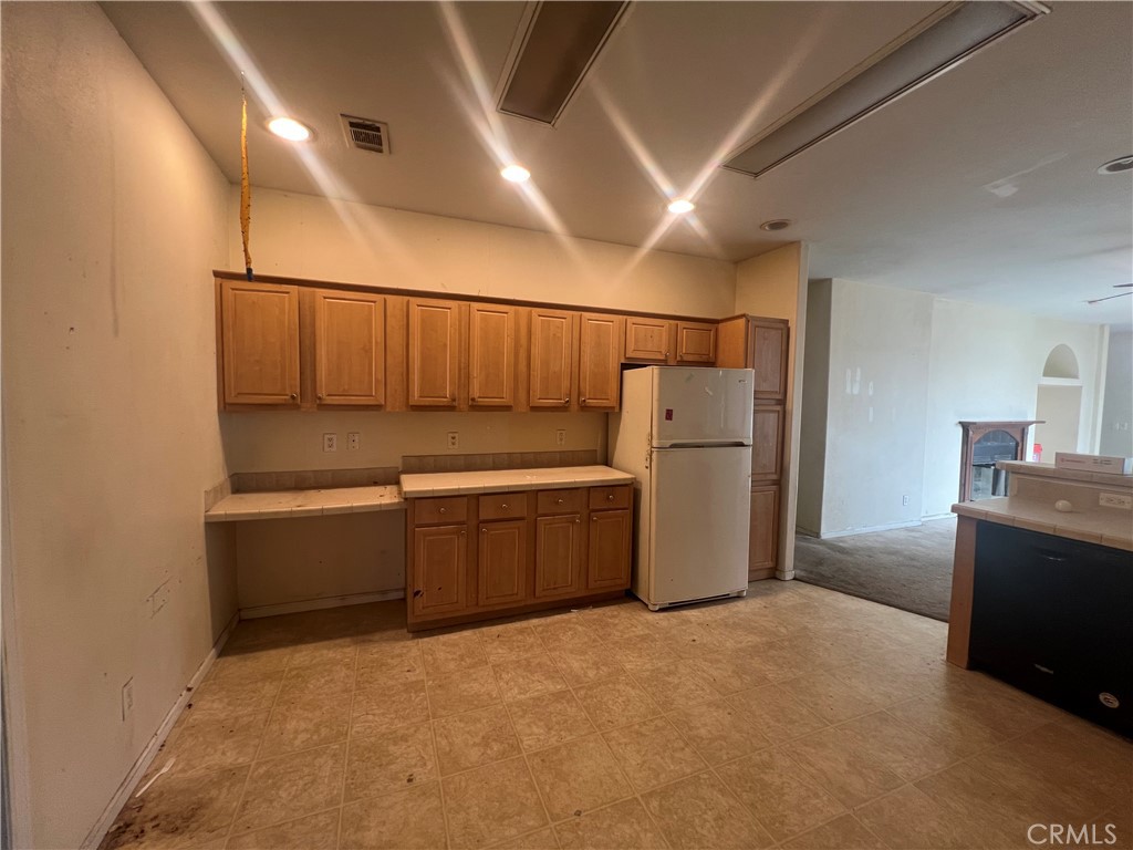 Residential for sale at 19241 Envoy, Corona CA featuring 3 beds and 2 baths