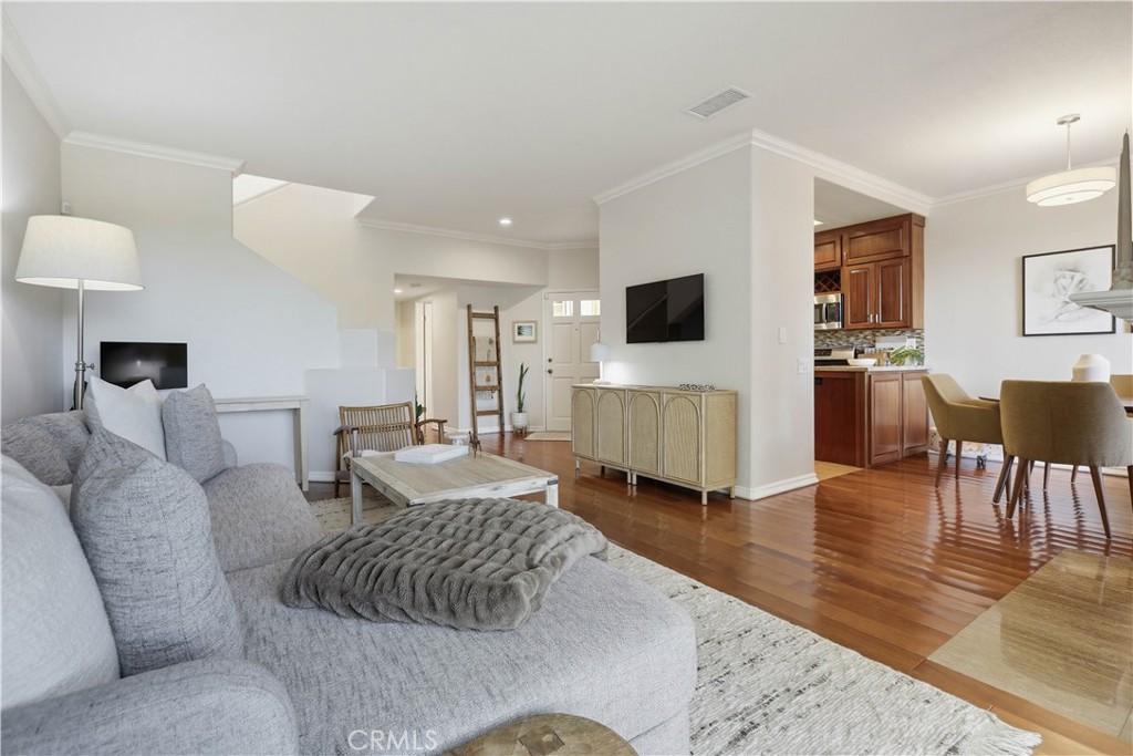 Residential Lease for rent at 105 Fleurance, Laguna Niguel CA featuring 2 beds and 3 baths