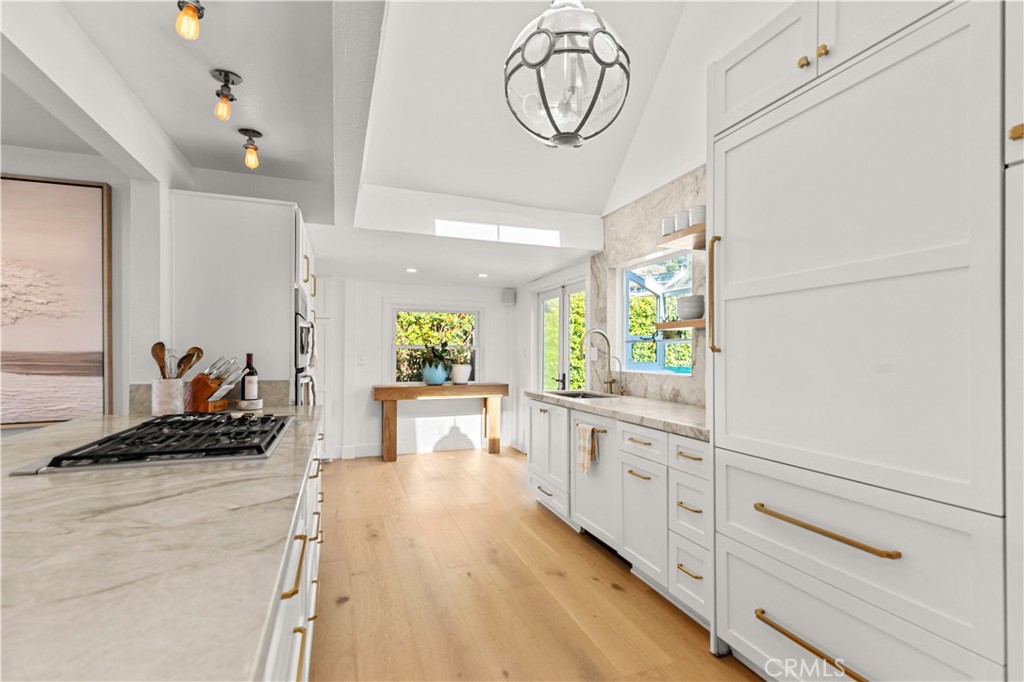 Residential Lease for rent at 739 Manzanita, Laguna Beach CA featuring 4 beds and 3 baths