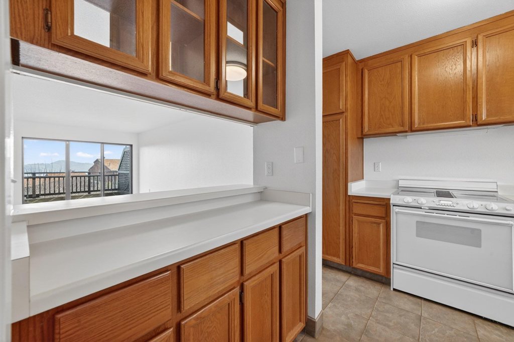 Residential for sale at 155 Headlands Ct, Sausalito CA featuring 2 beds and 3 baths