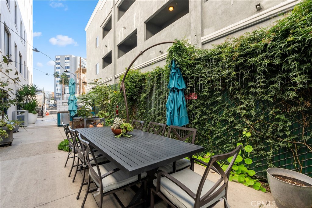 Residential for sale at 140 Linden Avenue 324, Long Beach CA featuring 1 bed and 2 baths