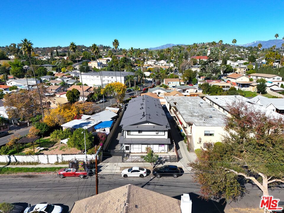 Residential Income for sale at 5033 Templeton Street, Los Angeles CA featuring 18 beds and 9 baths