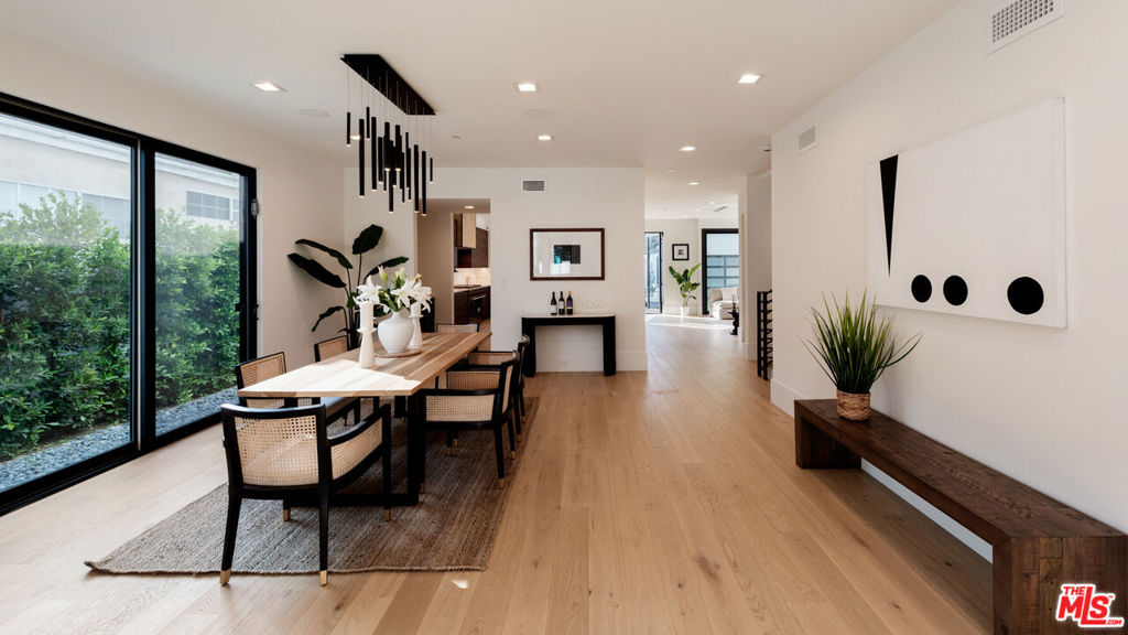 Residential for sale at 4153 Vantage Avenue, Studio City CA featuring 4 beds and 4 baths