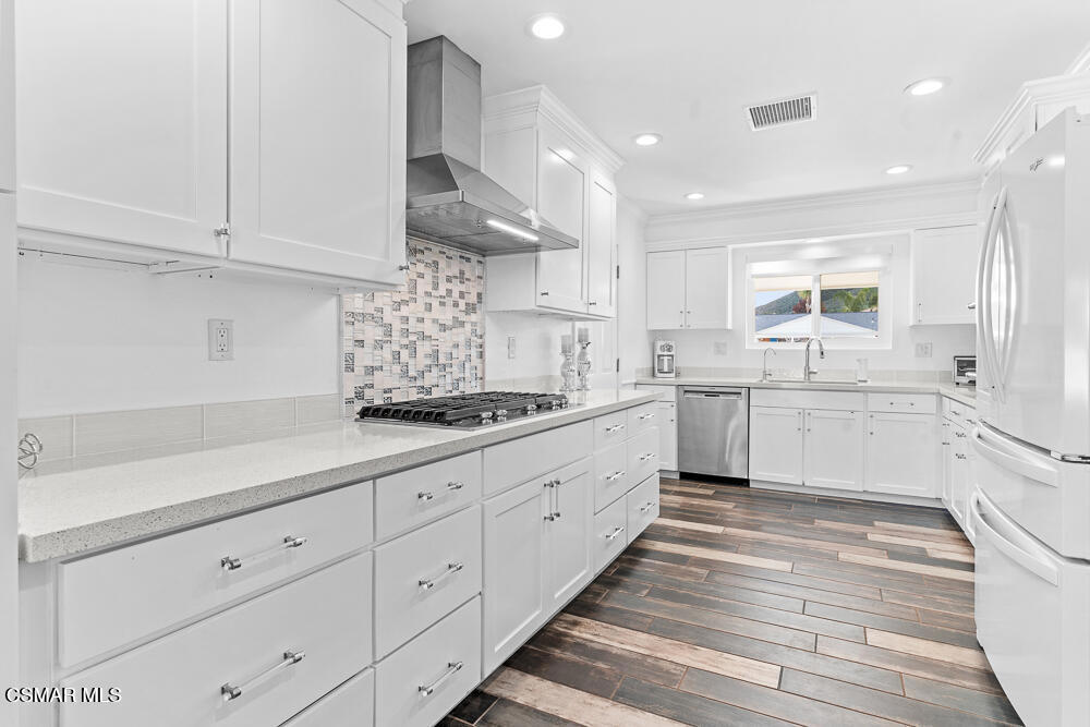 Residential for sale at 28564 Portsmouth Drive, Menifee CA featuring 3 beds and 2 baths