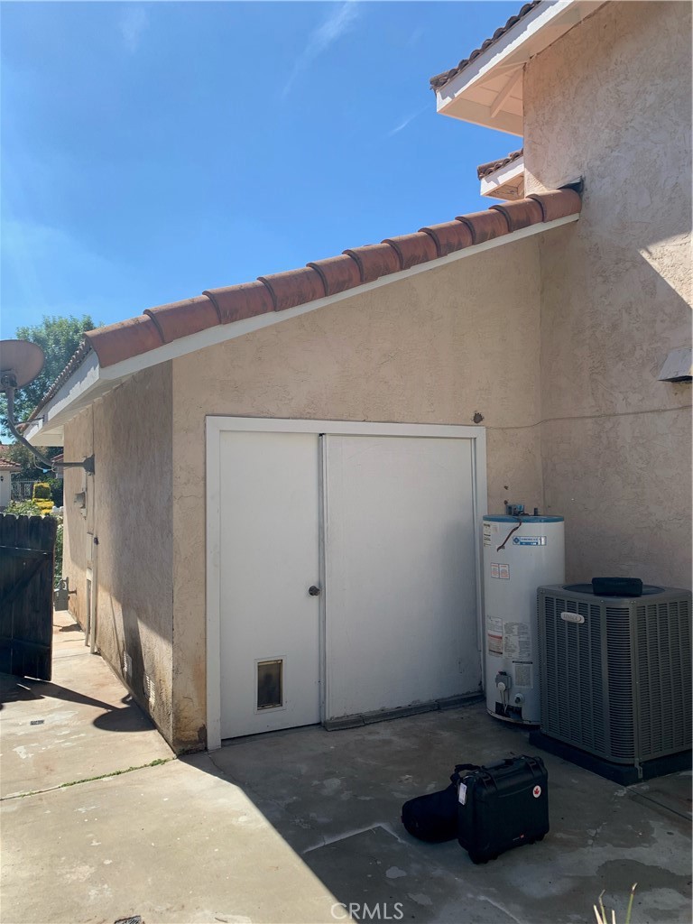 Residential Lease for rent at 29738 Vail Brook Drive, Temecula CA featuring 4 beds and 3 baths