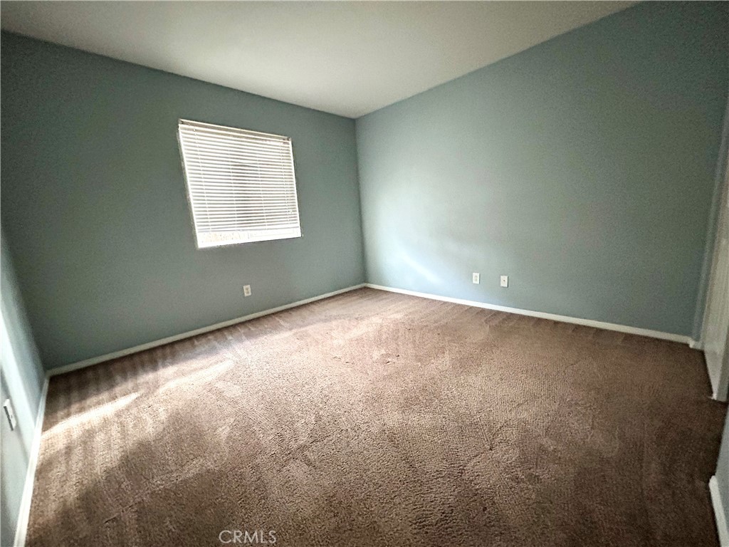 Residential Lease for rent at 34029 Winterberry, Lake Elsinore CA featuring 3 beds and 3 baths