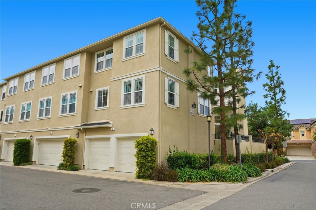 Residential Lease for rent at 68 Fringe Tree, Irvine CA featuring 3 beds and 3 baths