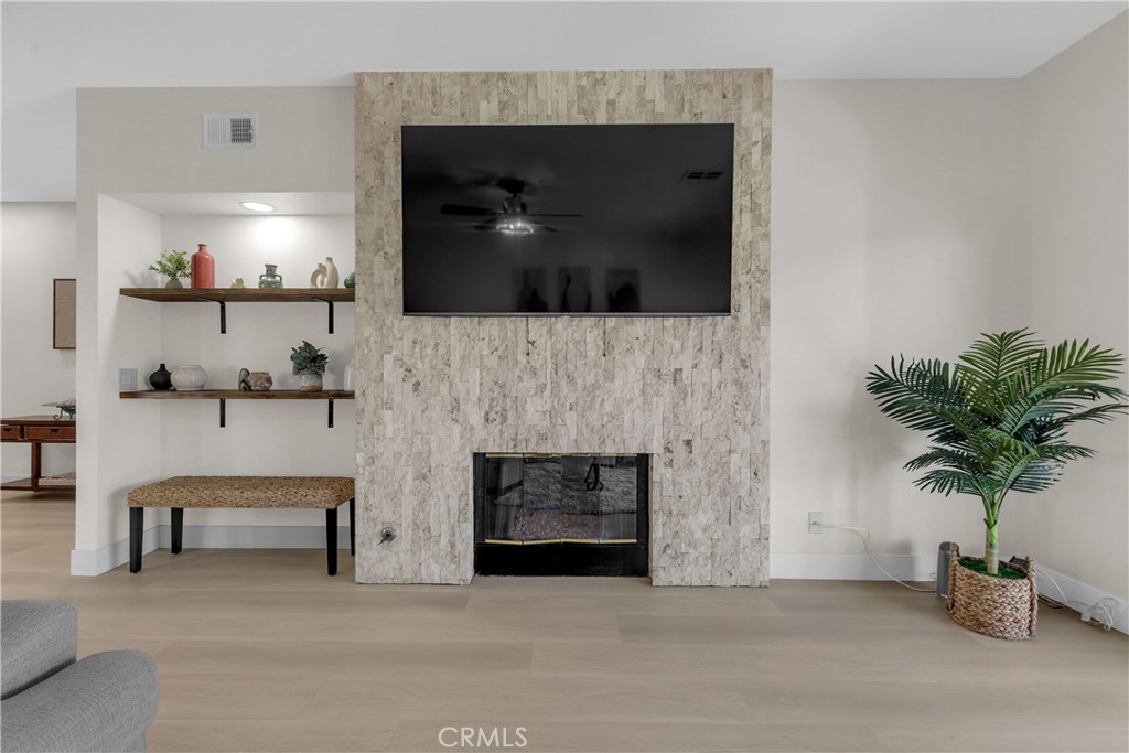 Residential Lease for rent at 143 Desert Falls Circle, Palm Desert CA featuring 2 beds and 2 baths