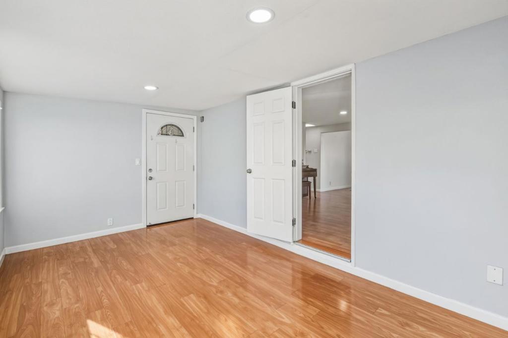 Manufactured In Park for sale at 266 Winnipeg Ter, Fremont CA featuring 3 beds and 2 baths