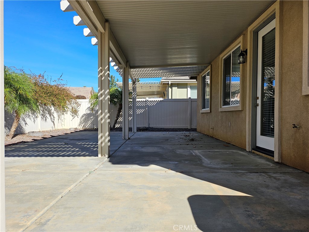 Residential Lease for rent at 145 Tijeras Creek, Beaumont CA featuring 2 beds and 2 baths