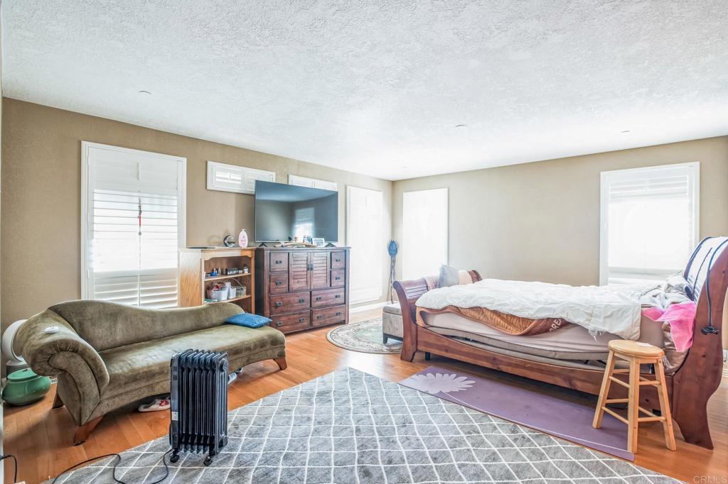 Residential for sale at 735 Swedes Flat Rd, Oroville CA featuring 3 beds and 2 baths