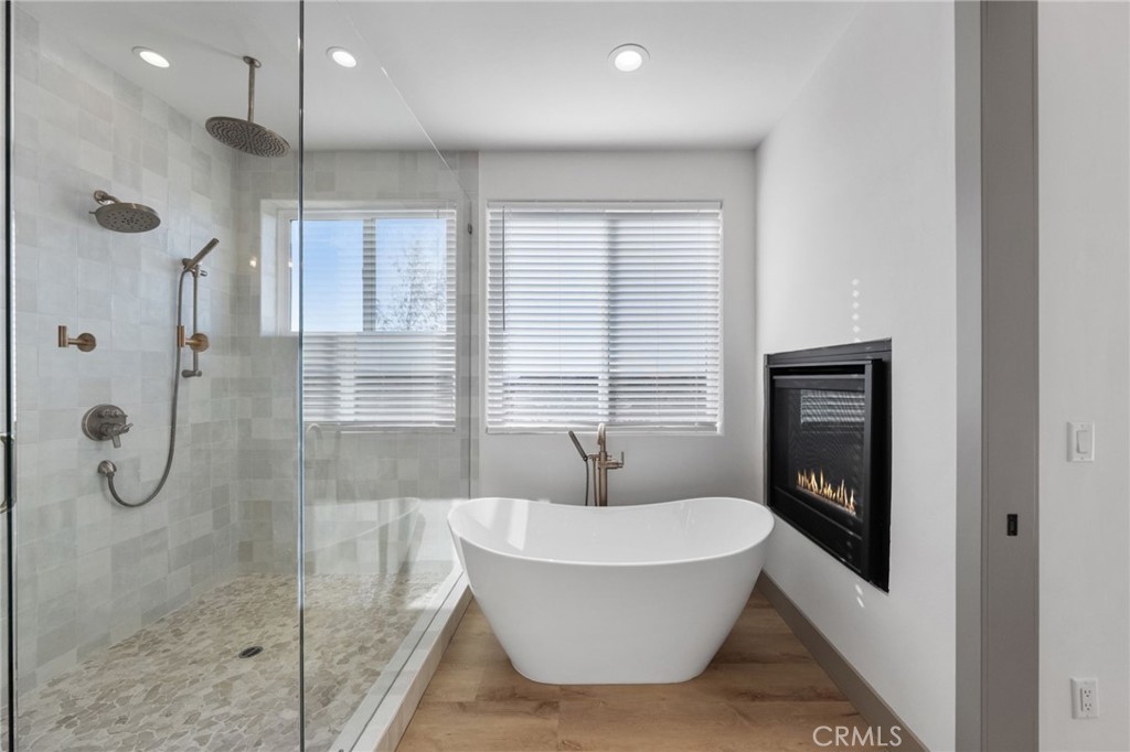 Residential for sale at 41950 Calle La Escondida, Temecula CA featuring 6 beds and 5 baths