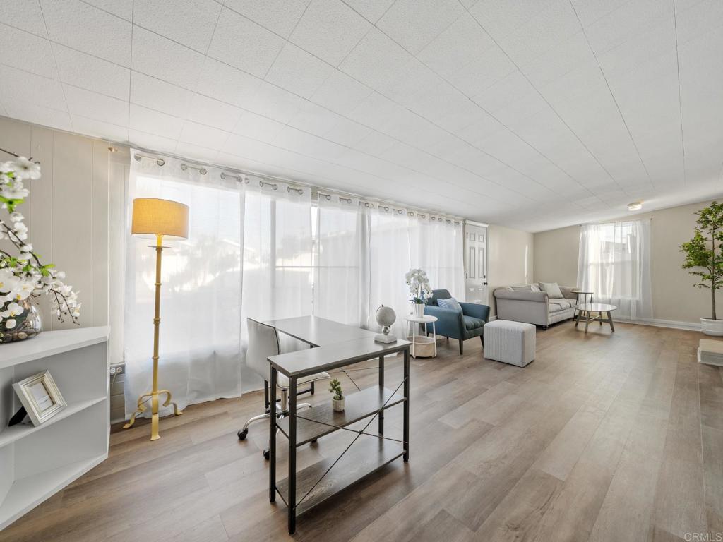 Residential Lease for rent at 367 Hedge Way, Chula Vista CA featuring 2 beds and 1 bath