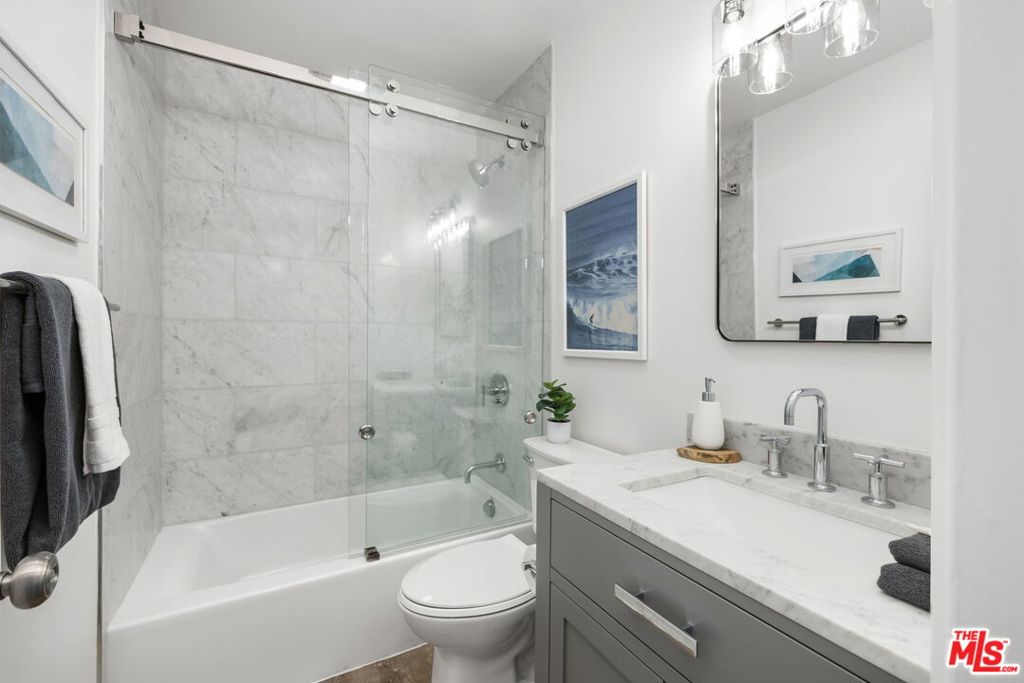 Residential for sale at 2002 4th Street 211, Santa Monica CA featuring 2 beds and 2 baths