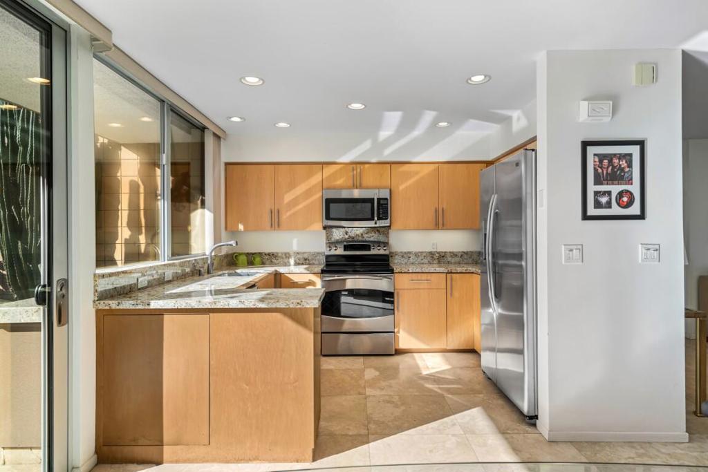 Residential for sale at 72877 El Paseo 512, Palm Desert CA featuring 2 beds and 2 baths