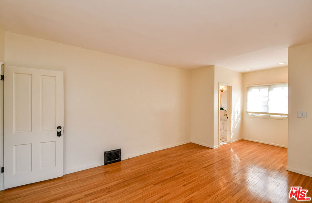 Residential Lease for rent at 2814 Fleur Drive, San Marino CA featuring 2 beds and 3 baths