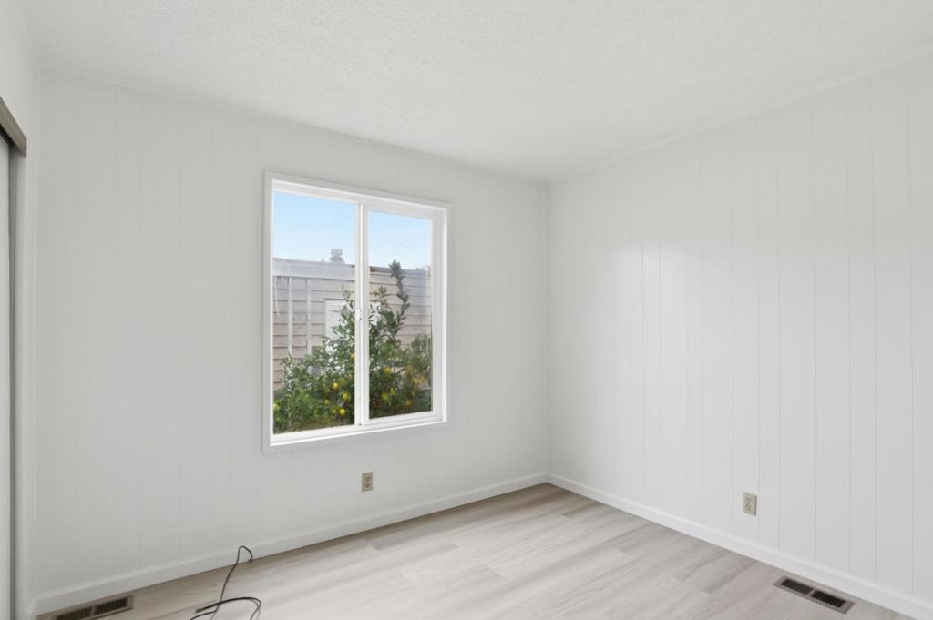 Manufactured In Park for sale at 275 Burnett, Morgan Hill CA featuring 2 beds and 2 baths