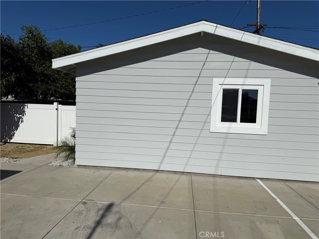 Residential Lease for rent at 409 Olive Street B, Placentia CA featuring 1 bed and 1 bath