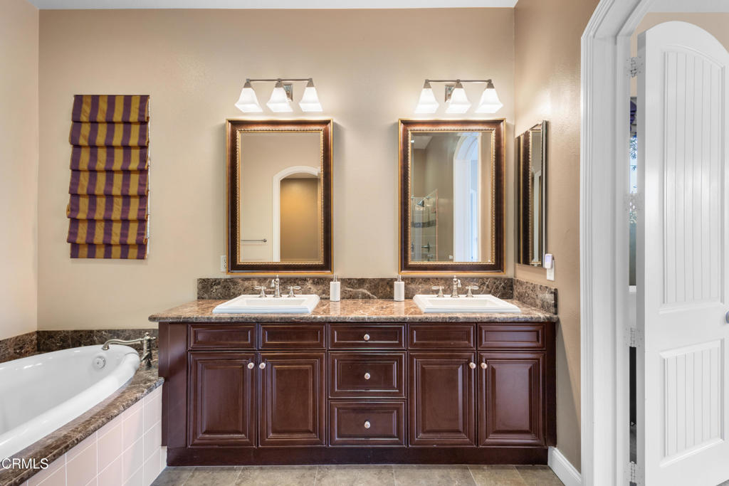 Residential Lease for rent at 3917 W Hemlock Street, Oxnard CA featuring 3 beds and 4 baths