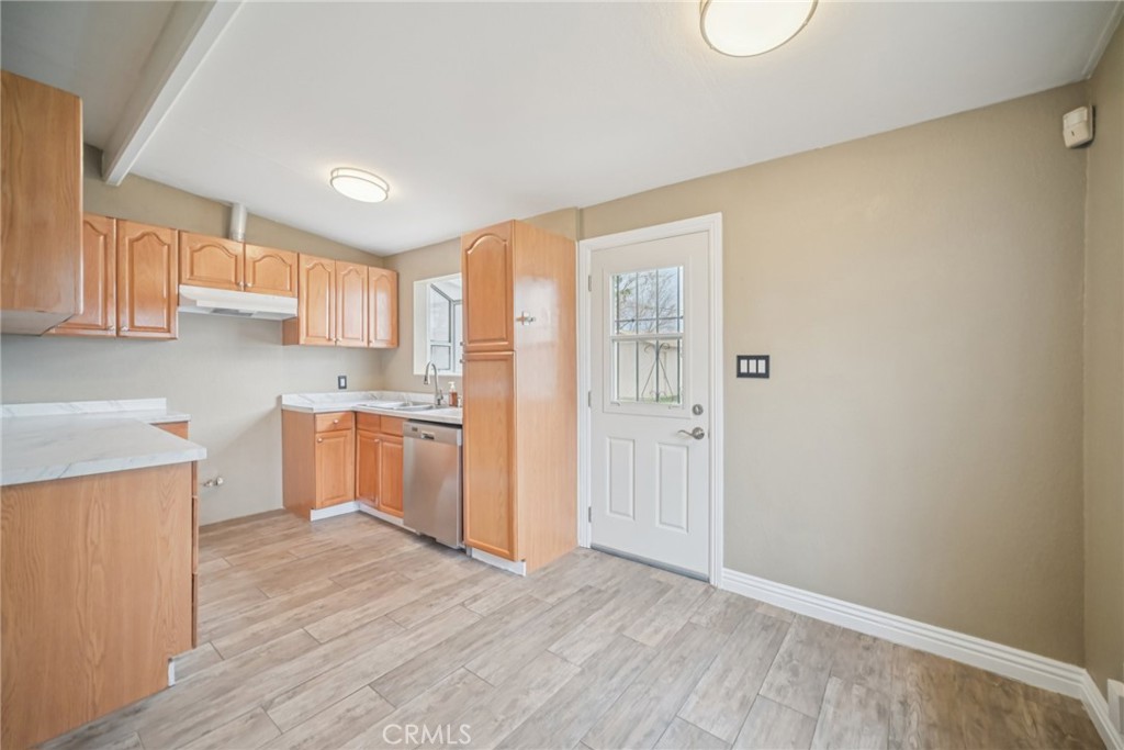 Residential Lease for rent at 706 Woodgate, Lancaster CA featuring 3 beds and 2 baths