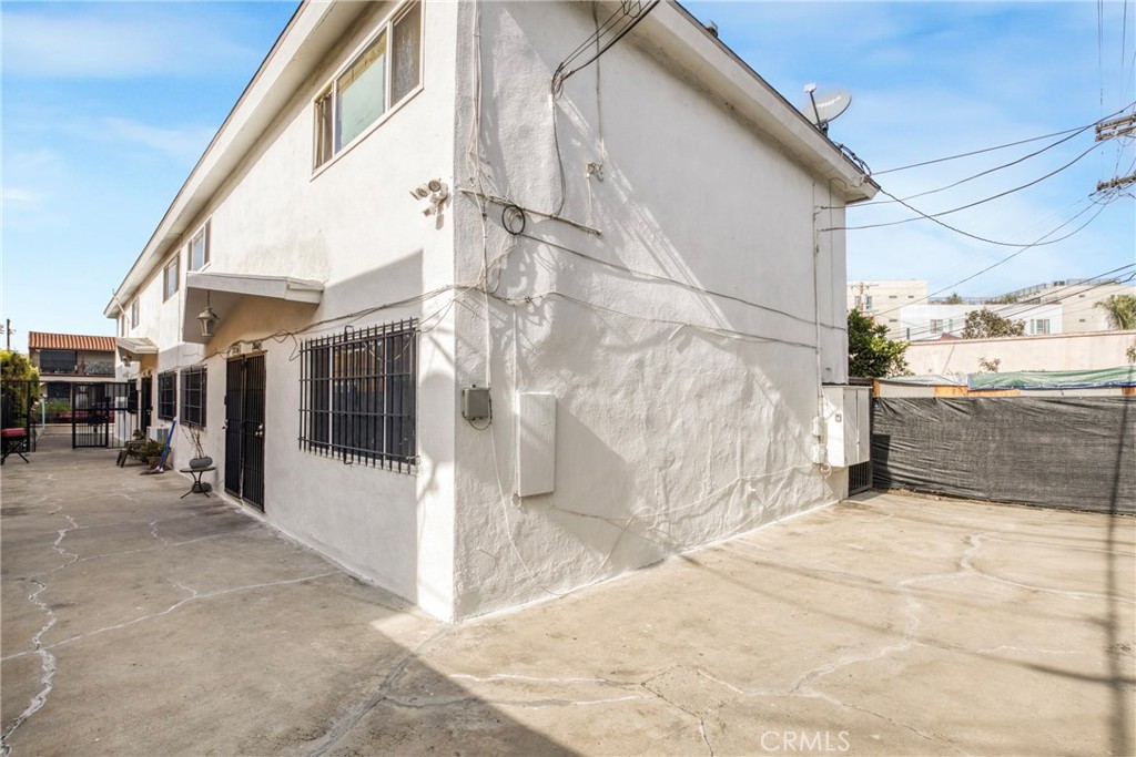 Residential Income for sale at 2804 S Norton, Los Angeles CA