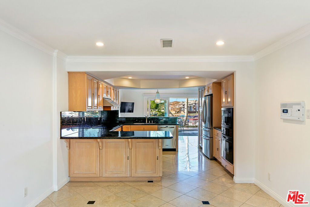 Residential Lease for rent at 32173 Sailview Lane, Westlake Village CA featuring 3 beds and 3 baths
