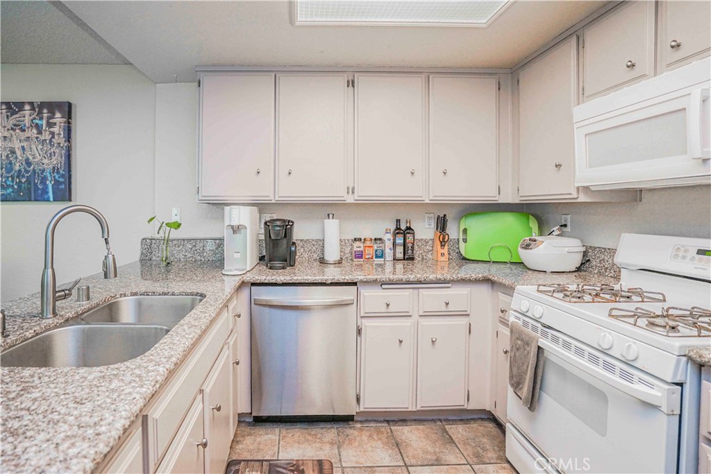 Residential for sale at 23 Calle Del Cabos, Phillips Ranch CA featuring 3 beds and 3 baths