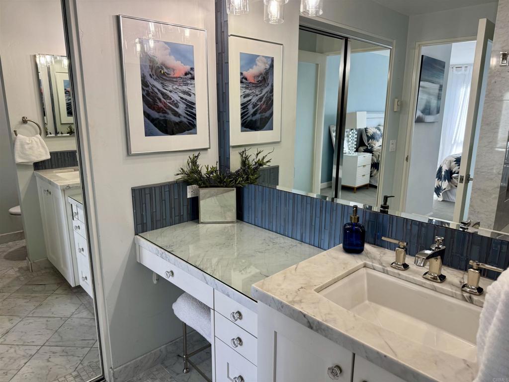 Residential Lease for rent at 315 Longden Ln, Solana Beach CA featuring 2 beds and 3 baths